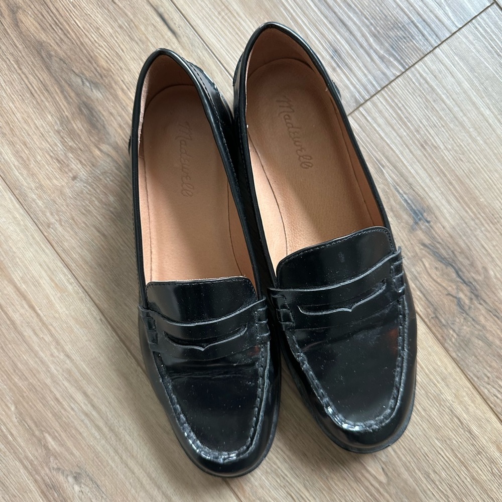 Lightly worn Madewell Black loafers